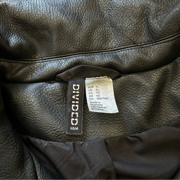 H&M DIVIDED Women’s Belted Faux Leather Moto Jacket - Picture 2 of 2